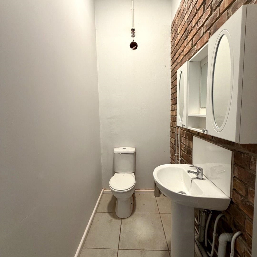 To Let 3 Bedroom Property for Rent in Zonnebloem Western Cape